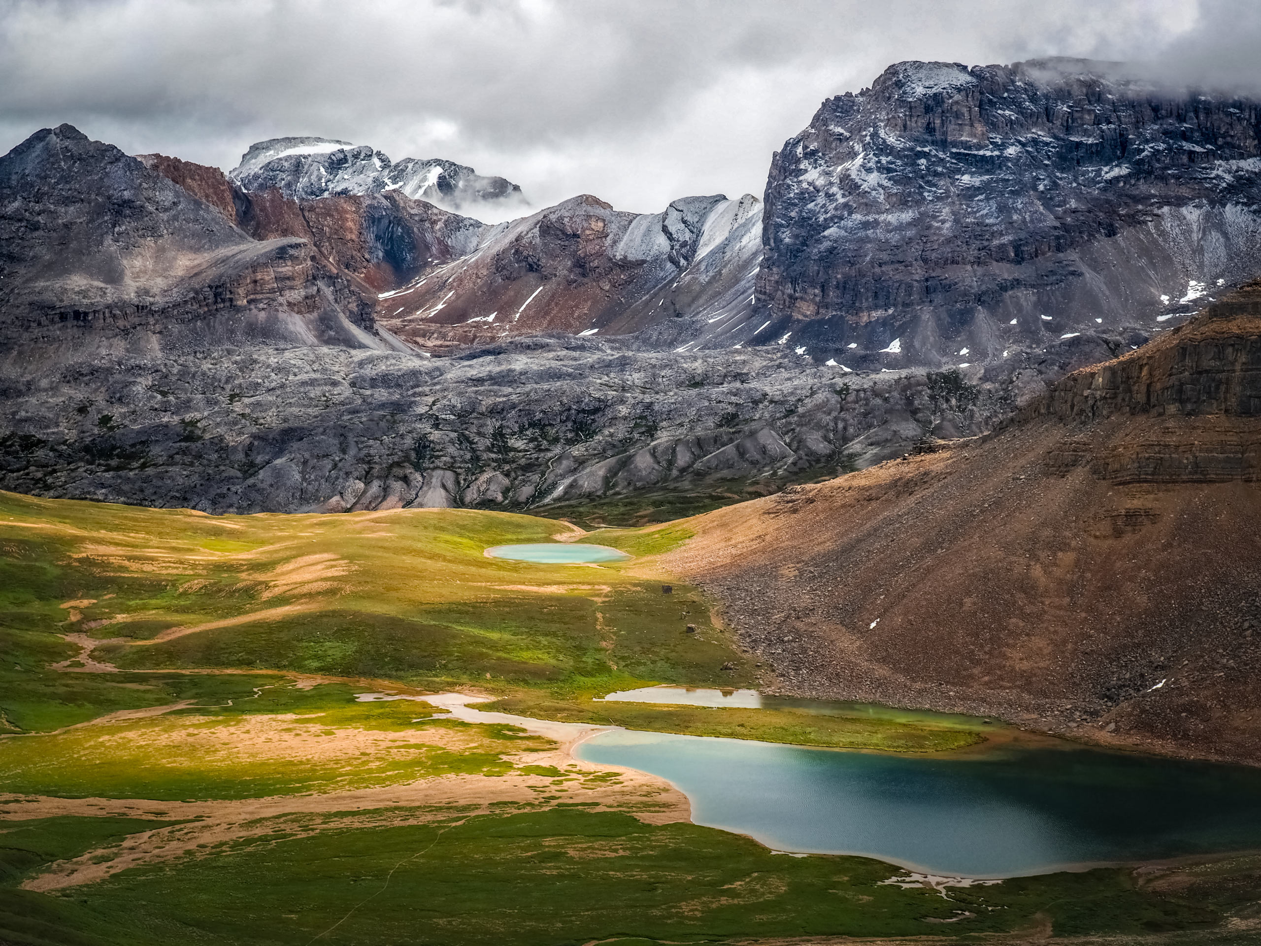 Katherine Lake Valley hiking Banff National Park Canada