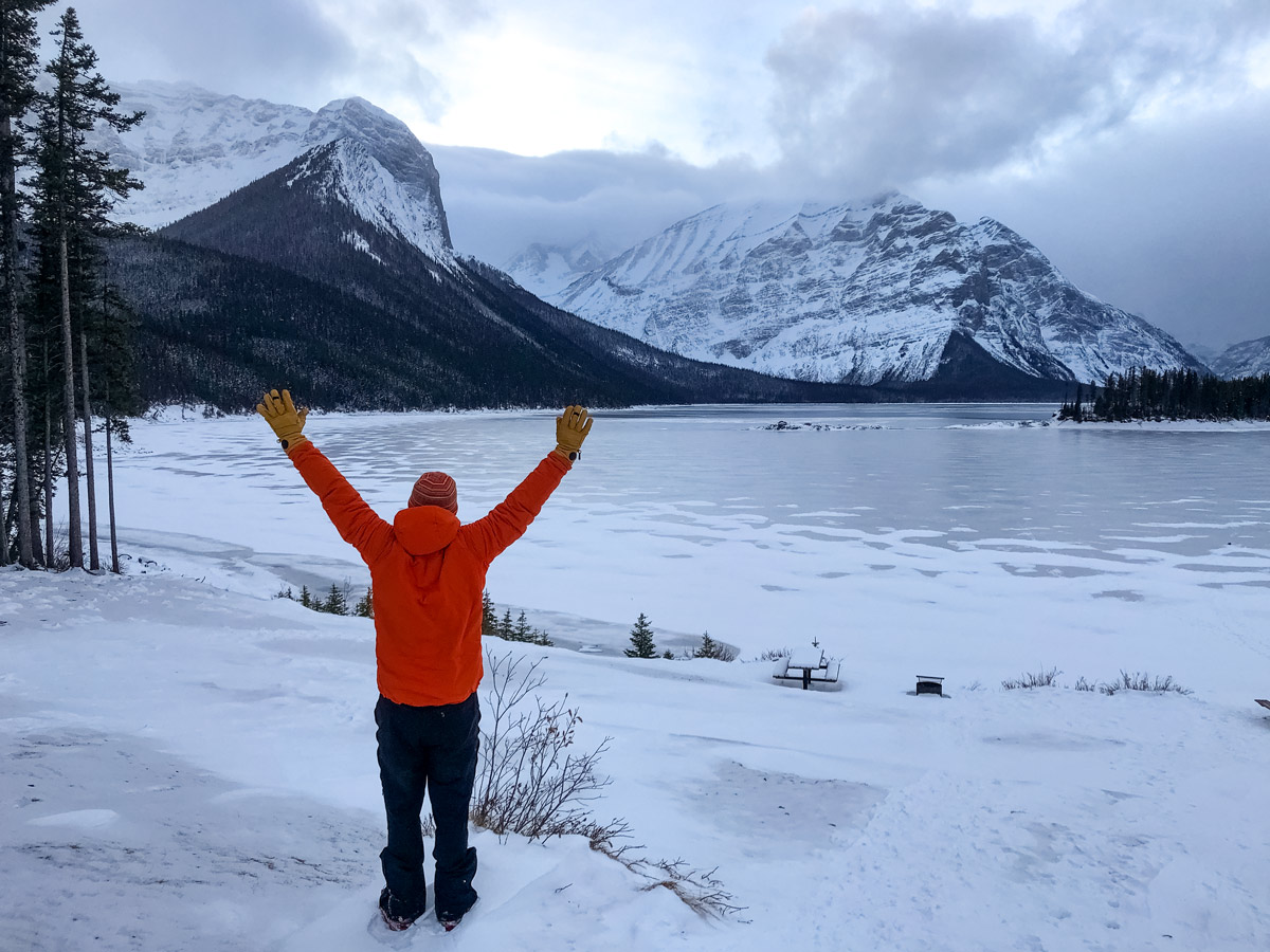 Gear testing BlackDiamond brand Guide Gloves winter in the canadian rockies