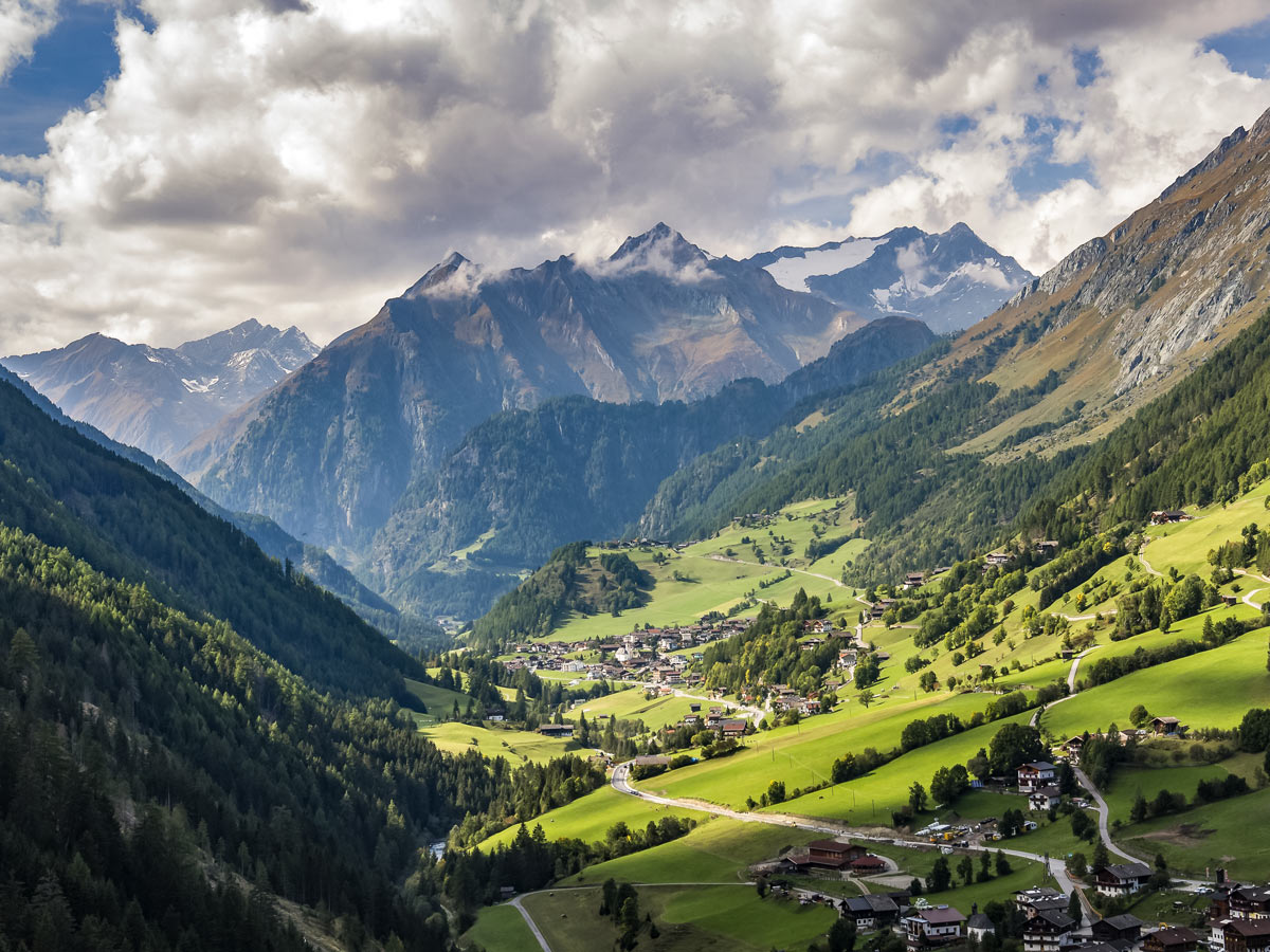 Beautiful alpine hiking in Austria