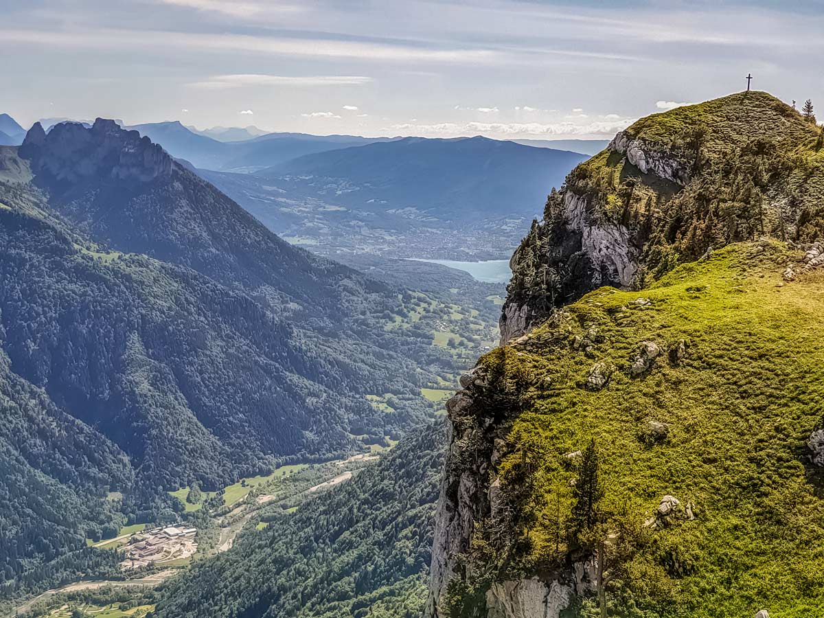 lake annecy and tete de l arpattaz 3 tetes Plateau des Gileres hiking France