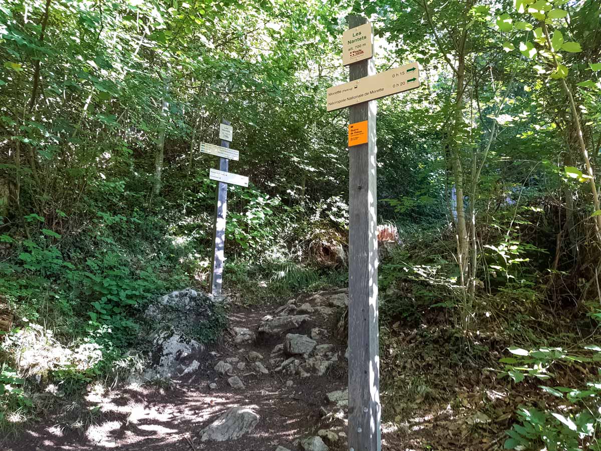 Signpost les nantets along Morette Falls trail France