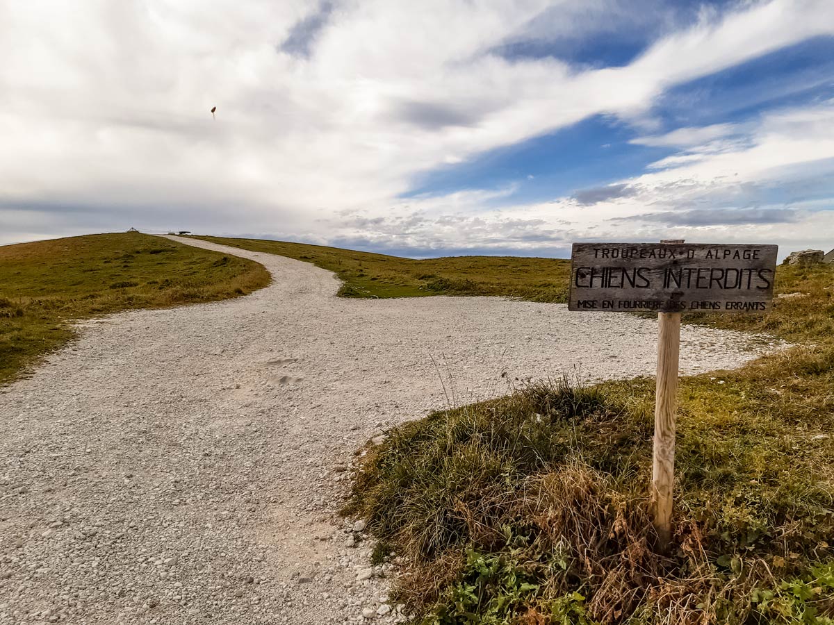 Start of Semnoz hike trailhead in France