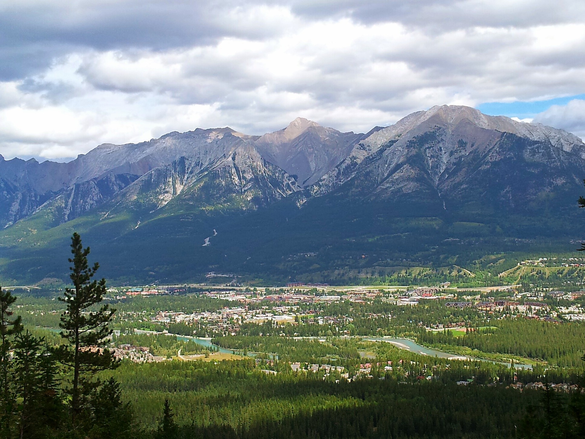 Canmore views from highline trail