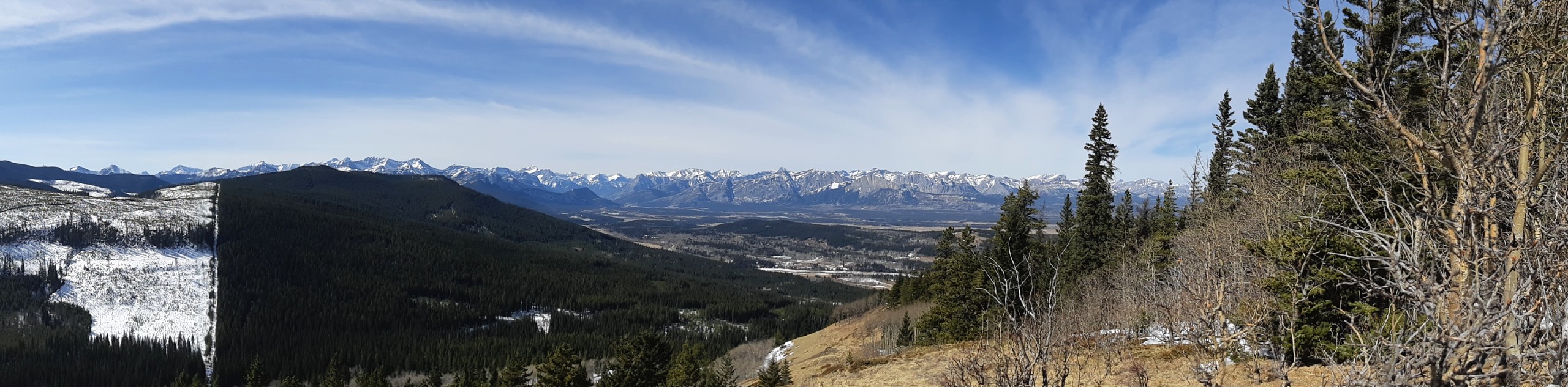 Panoramic views from Eagle hill on the early spring