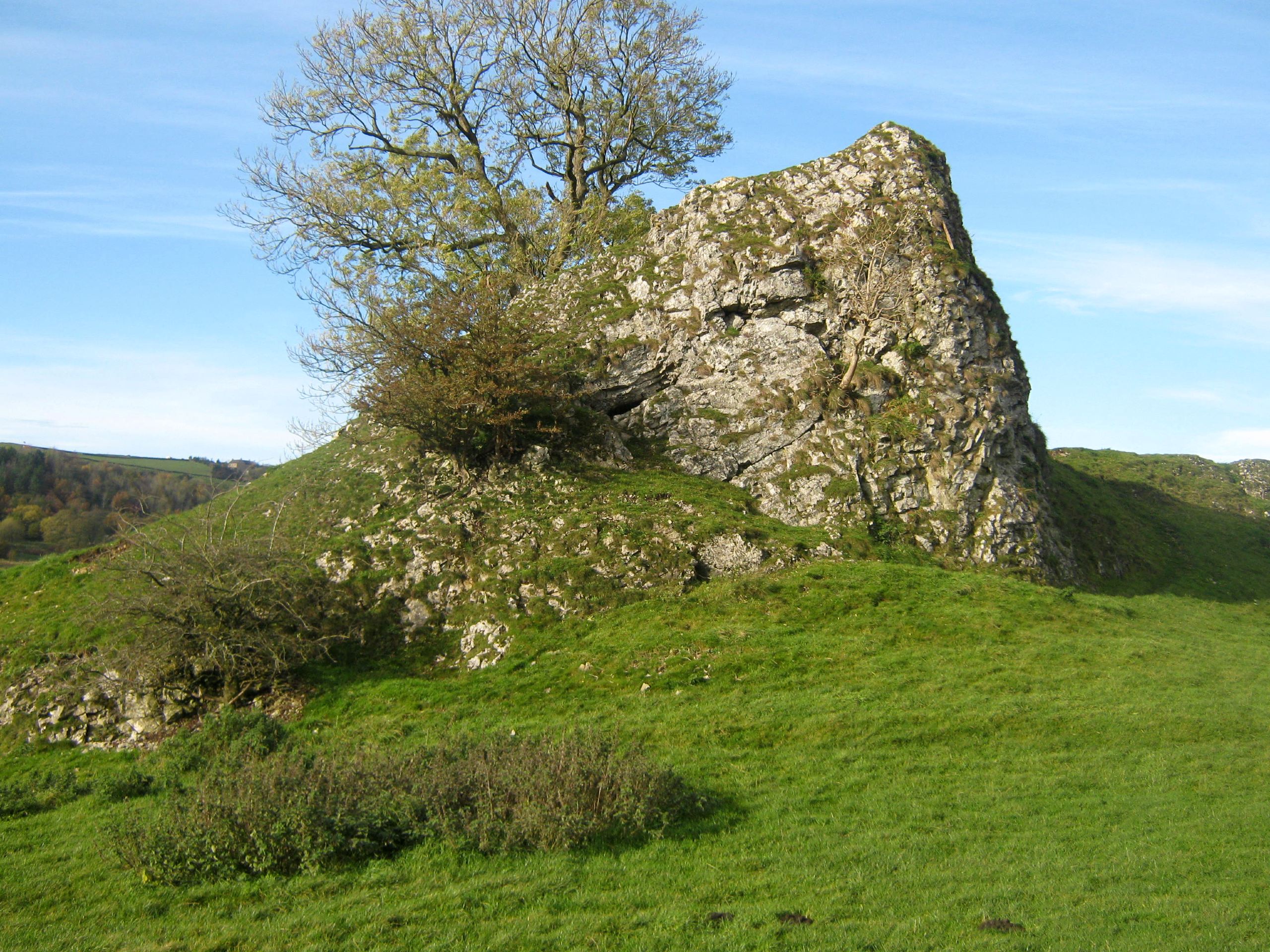 Pilsbury Castle via Upper Dove Valley Circular