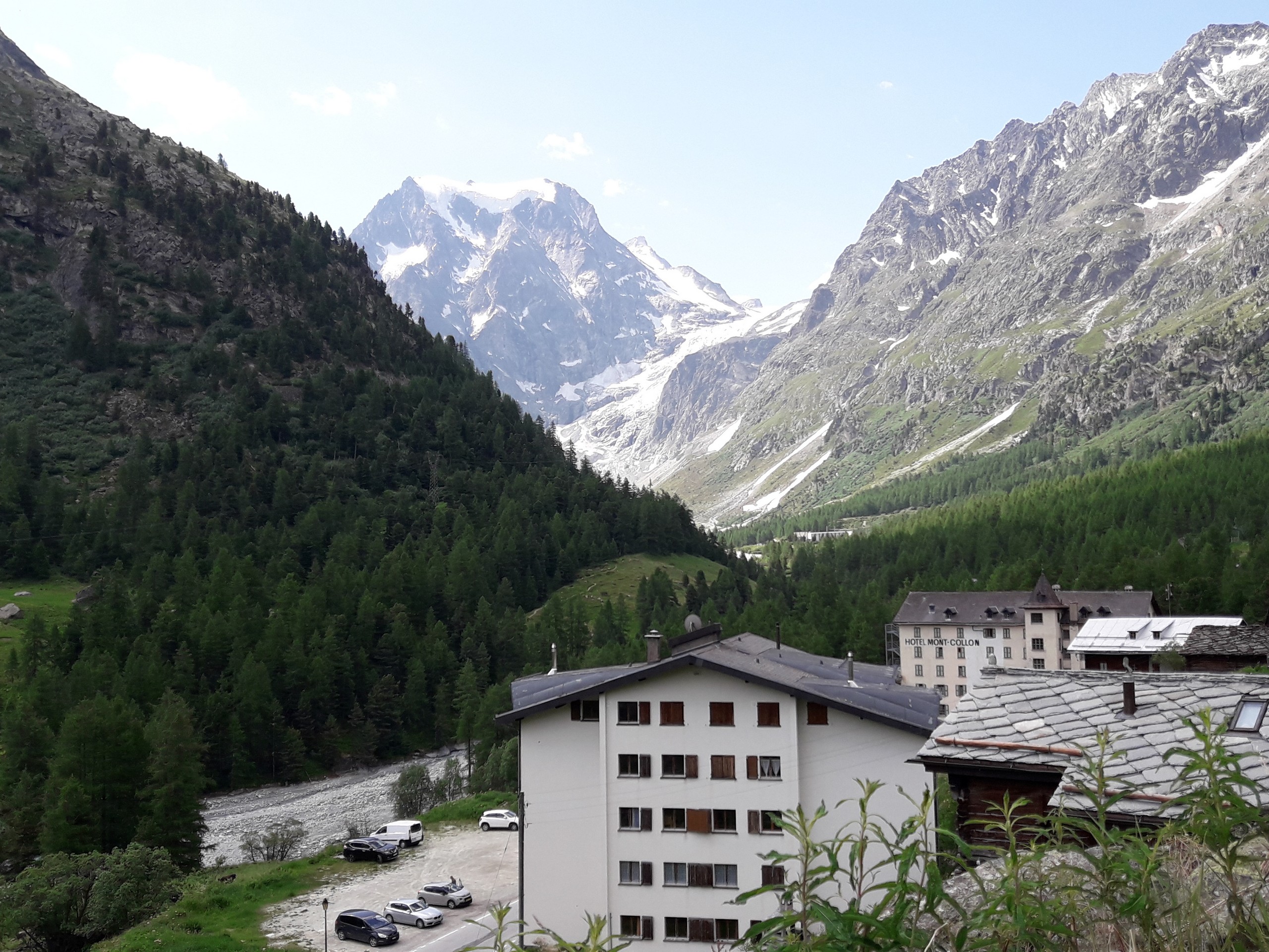 Beautiful valley seen from Arolla Glacier