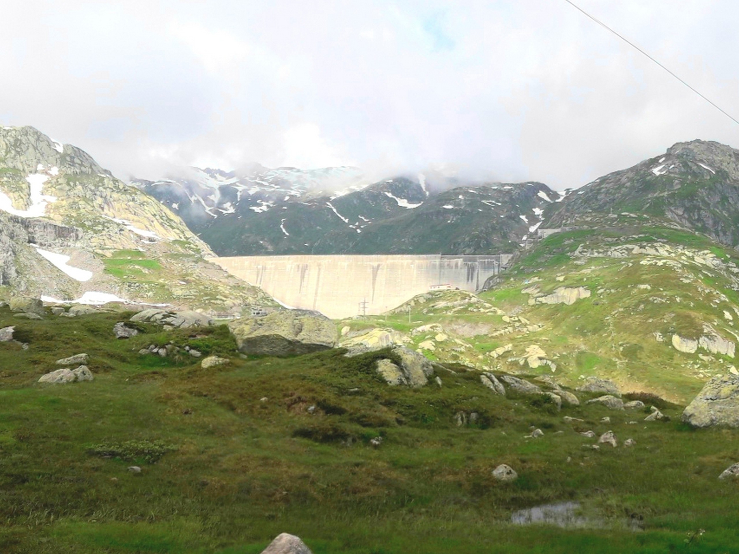 Dam near Passo del Gothardo to Hospental trail