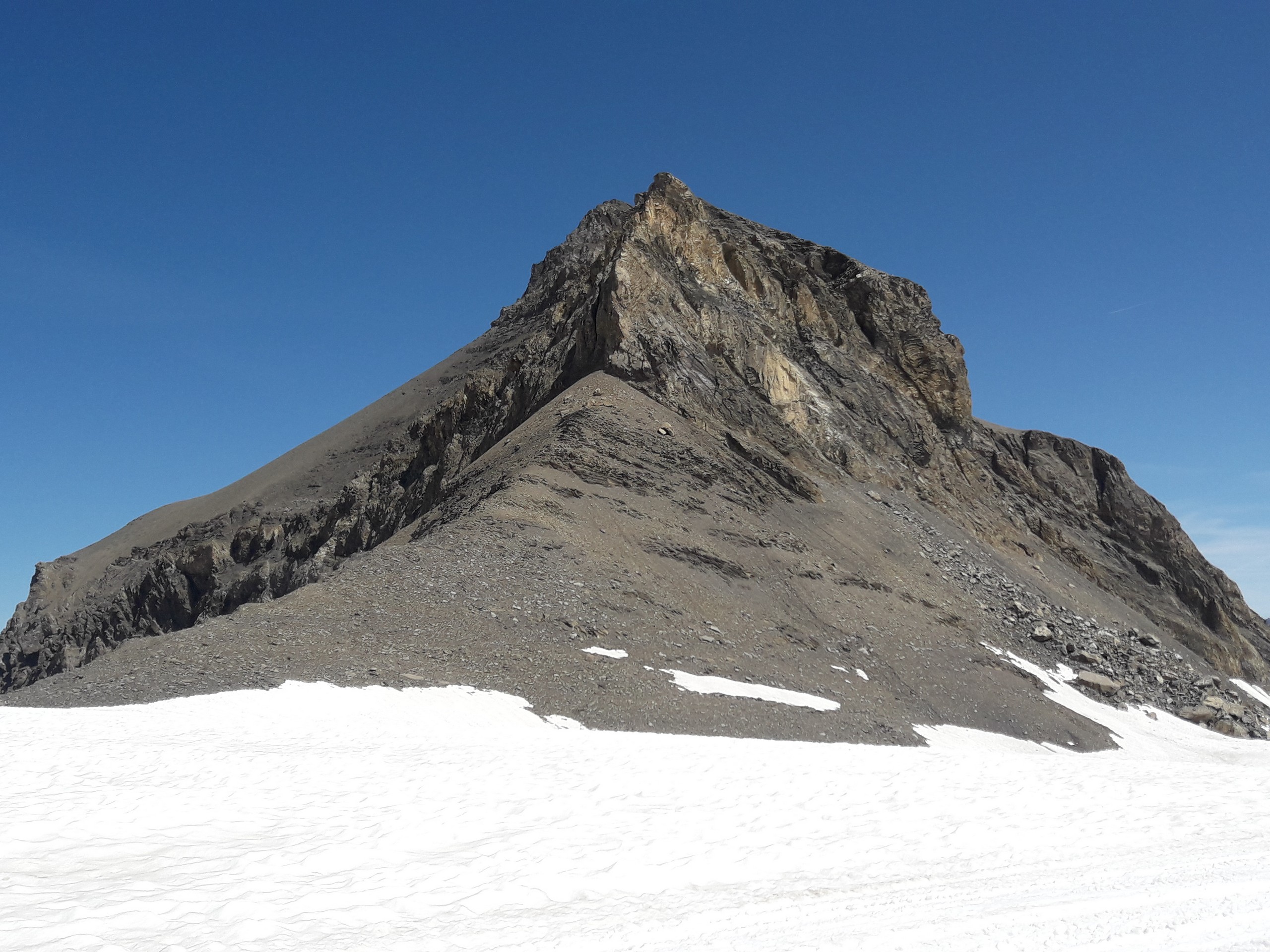 Melted snow at Quille du Diable