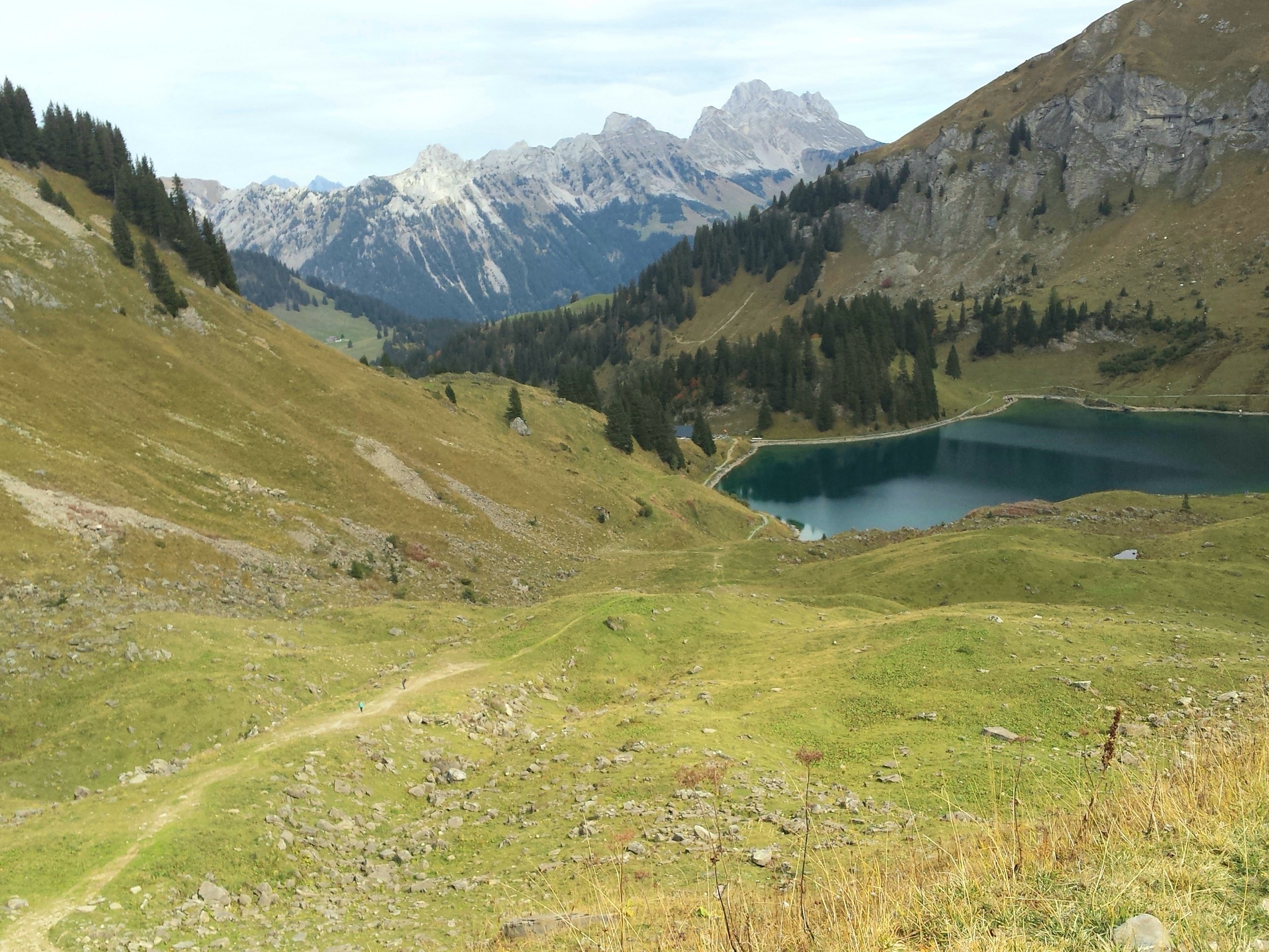 Approaching the Lac Loison