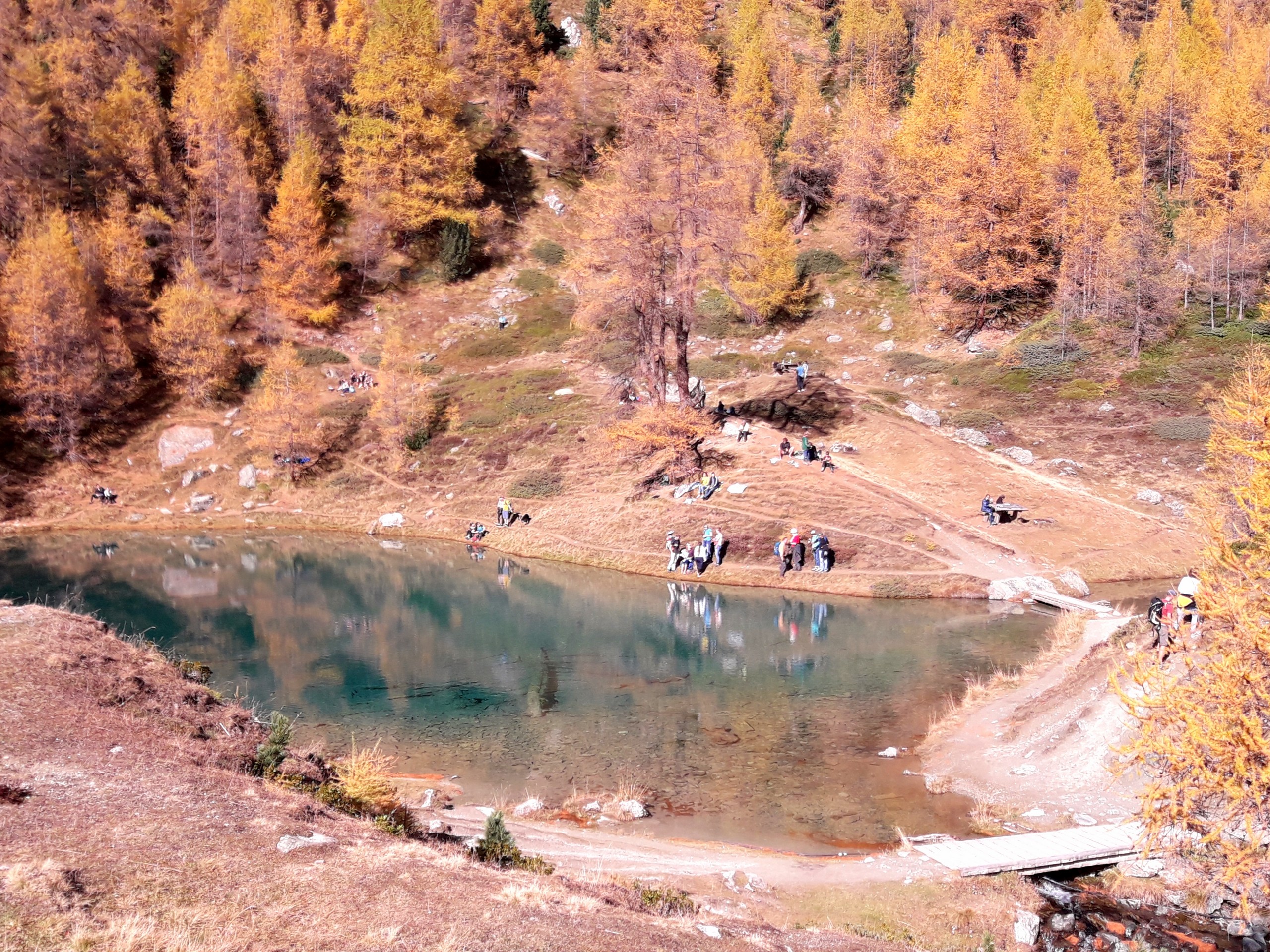 Hikers near Lac Bleu