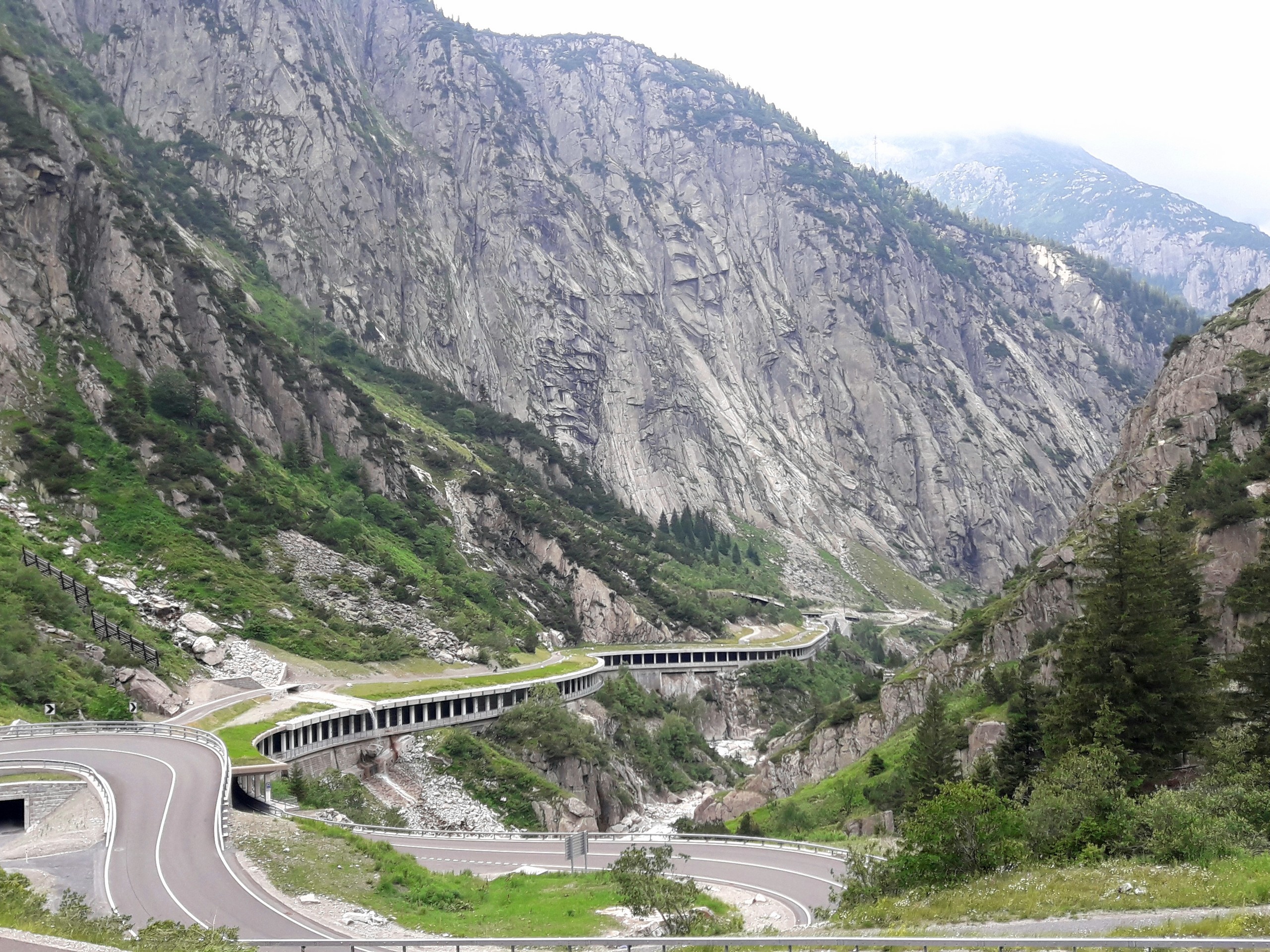 Windy roads near Andermatt to Goschenen