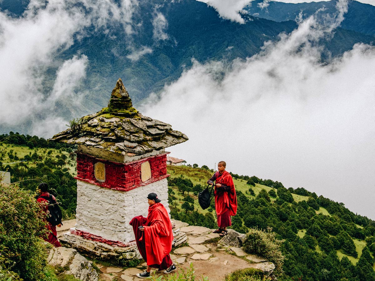 Young teenage monks at the Thujidrag Gompa