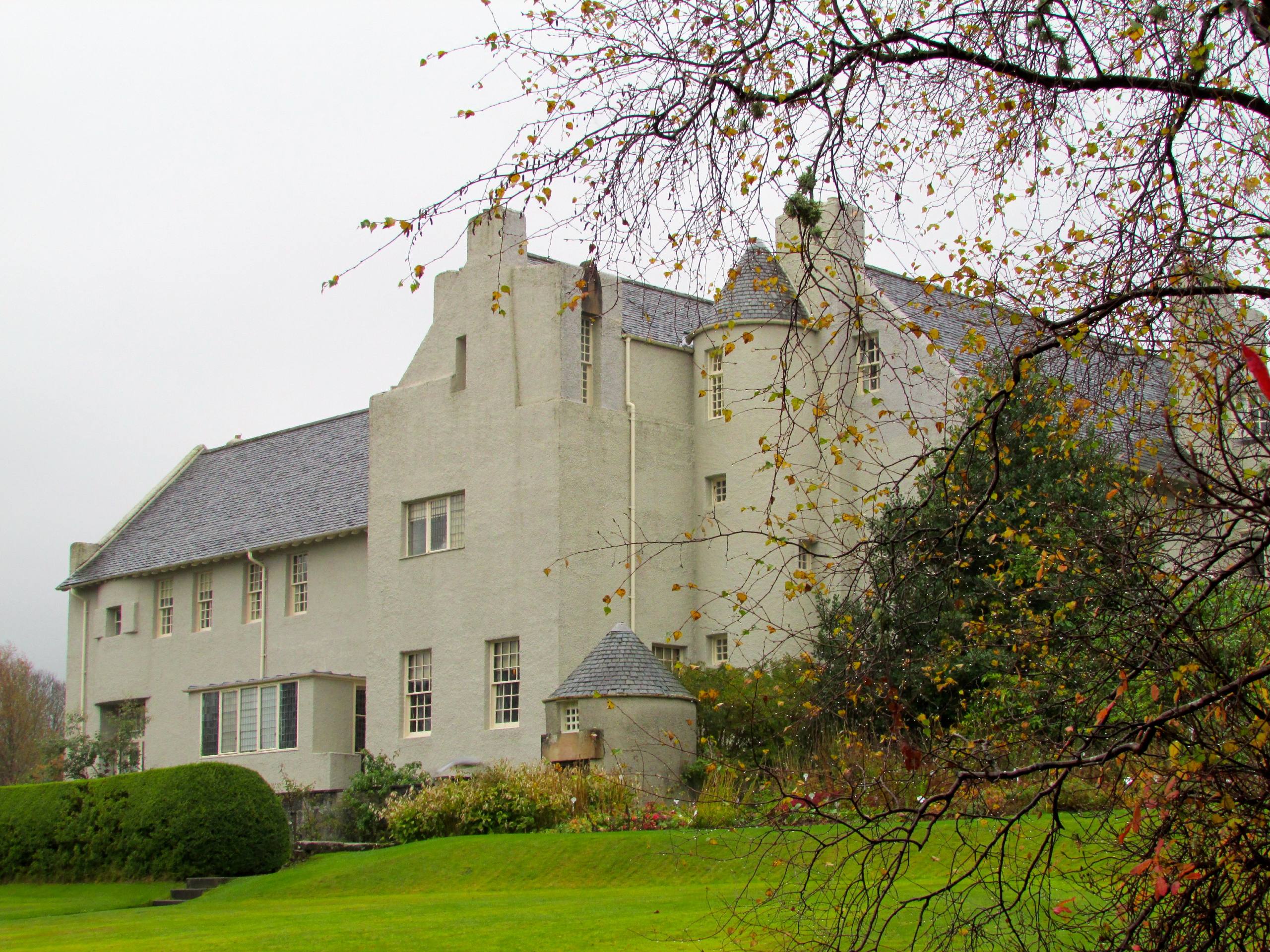 Three Lochs Way: Helensburgh to Garelochhead