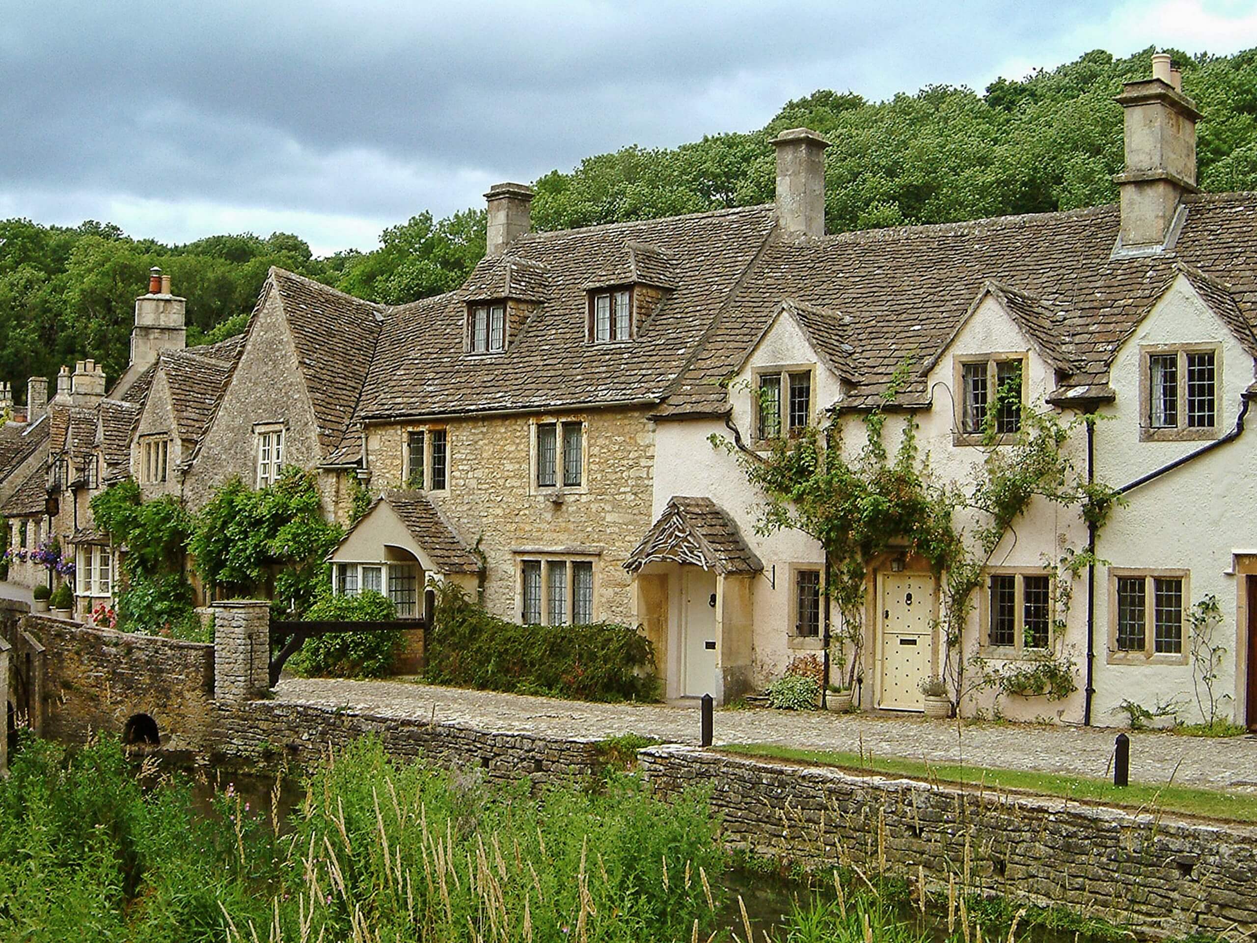 Castle Combe and Nettleton Mill Circular Walk