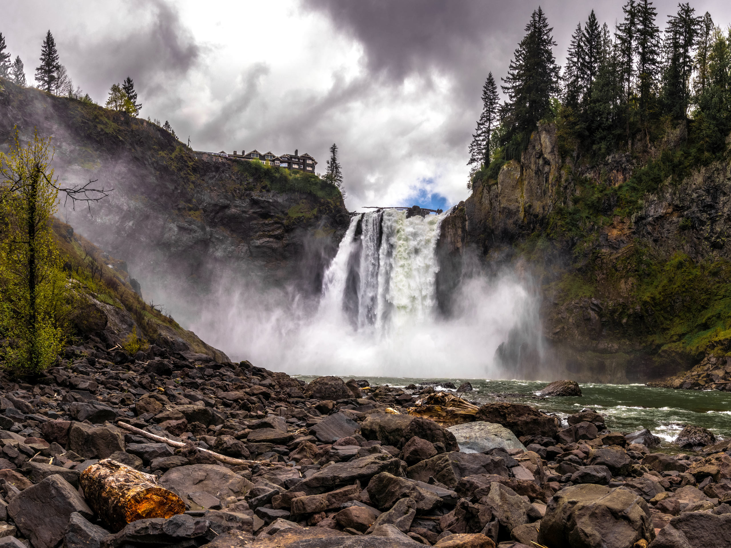 Snoqualmie Falls