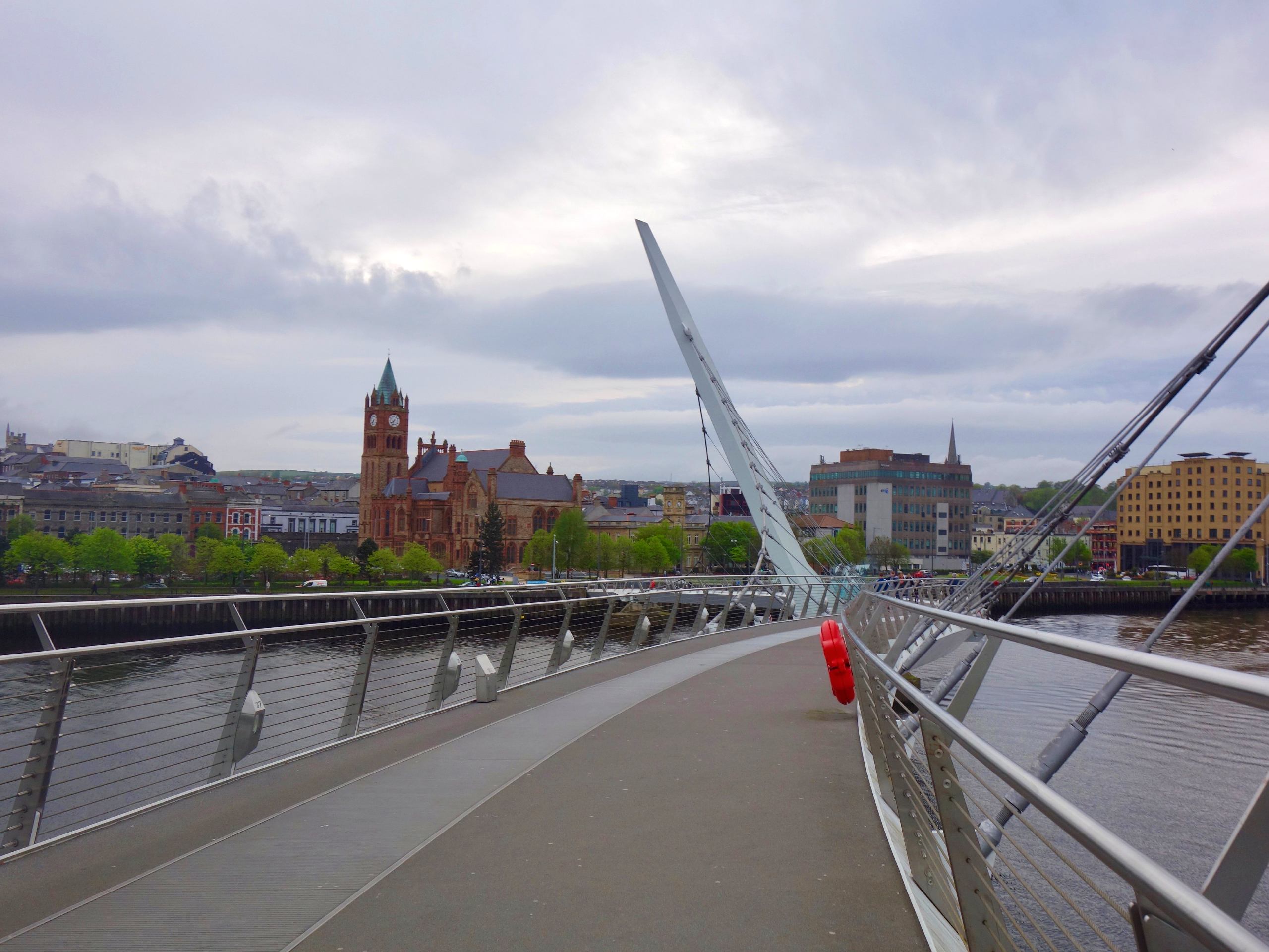 Peace Bridge and Foyle Bridge Walk