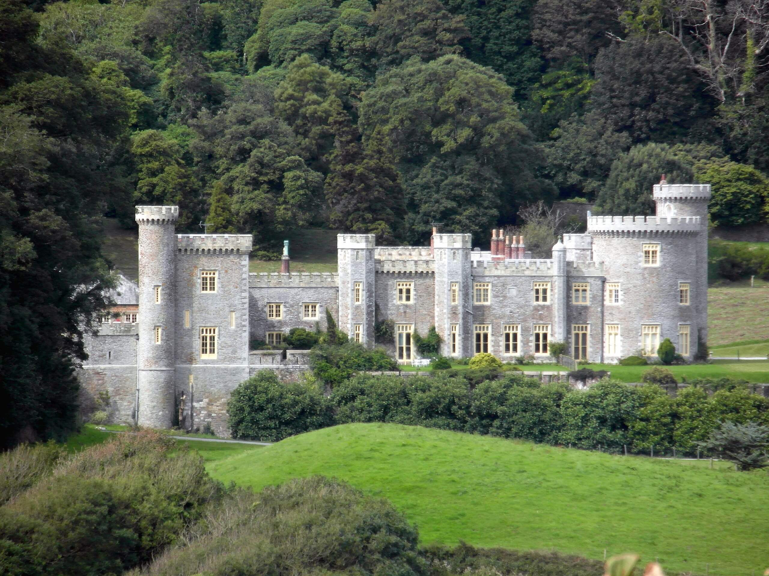 Caerhays Castle and Gorran Haven Circular Walk