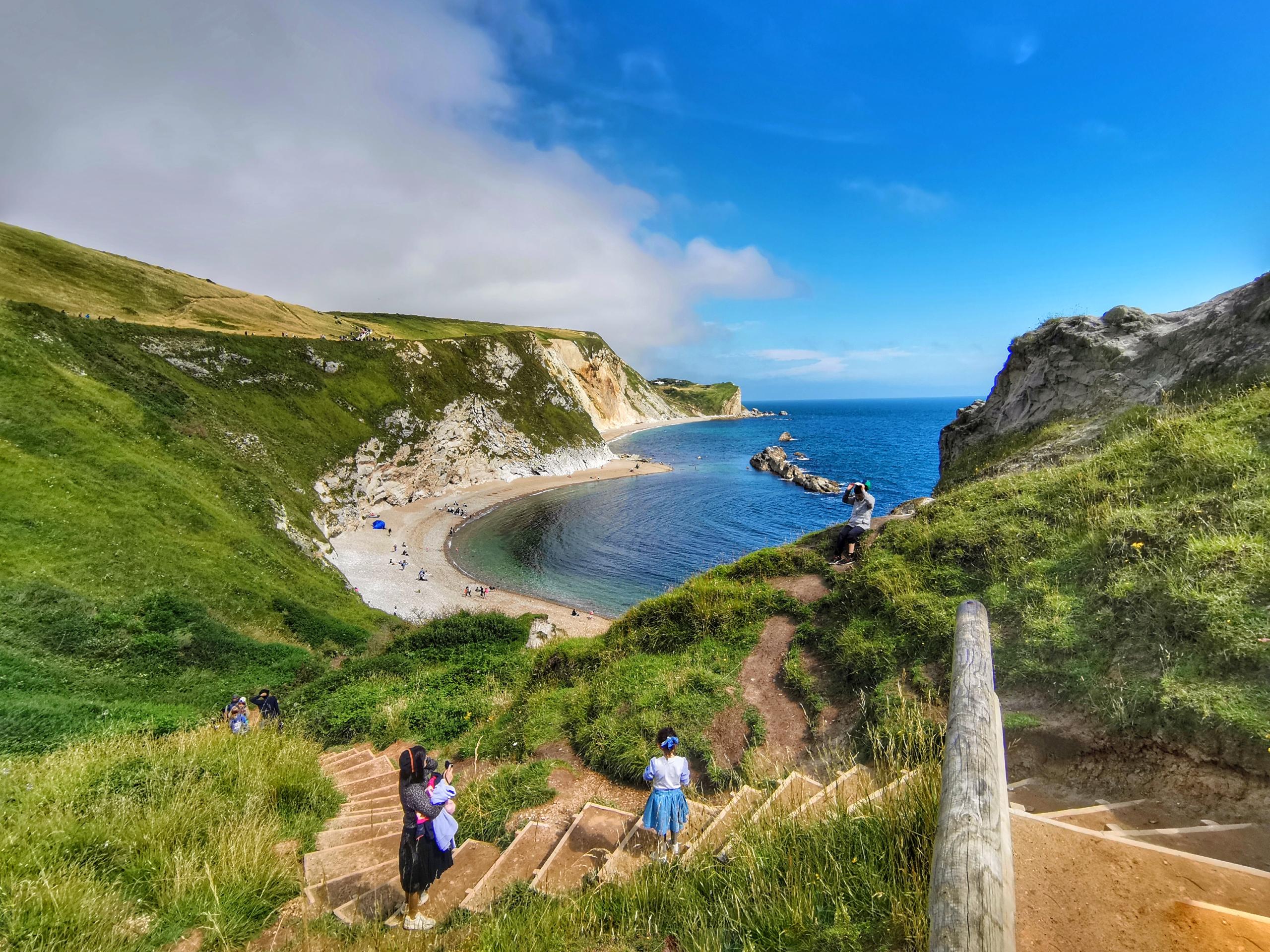 Lulworth Cove to Flowers Barrow Circular Walk