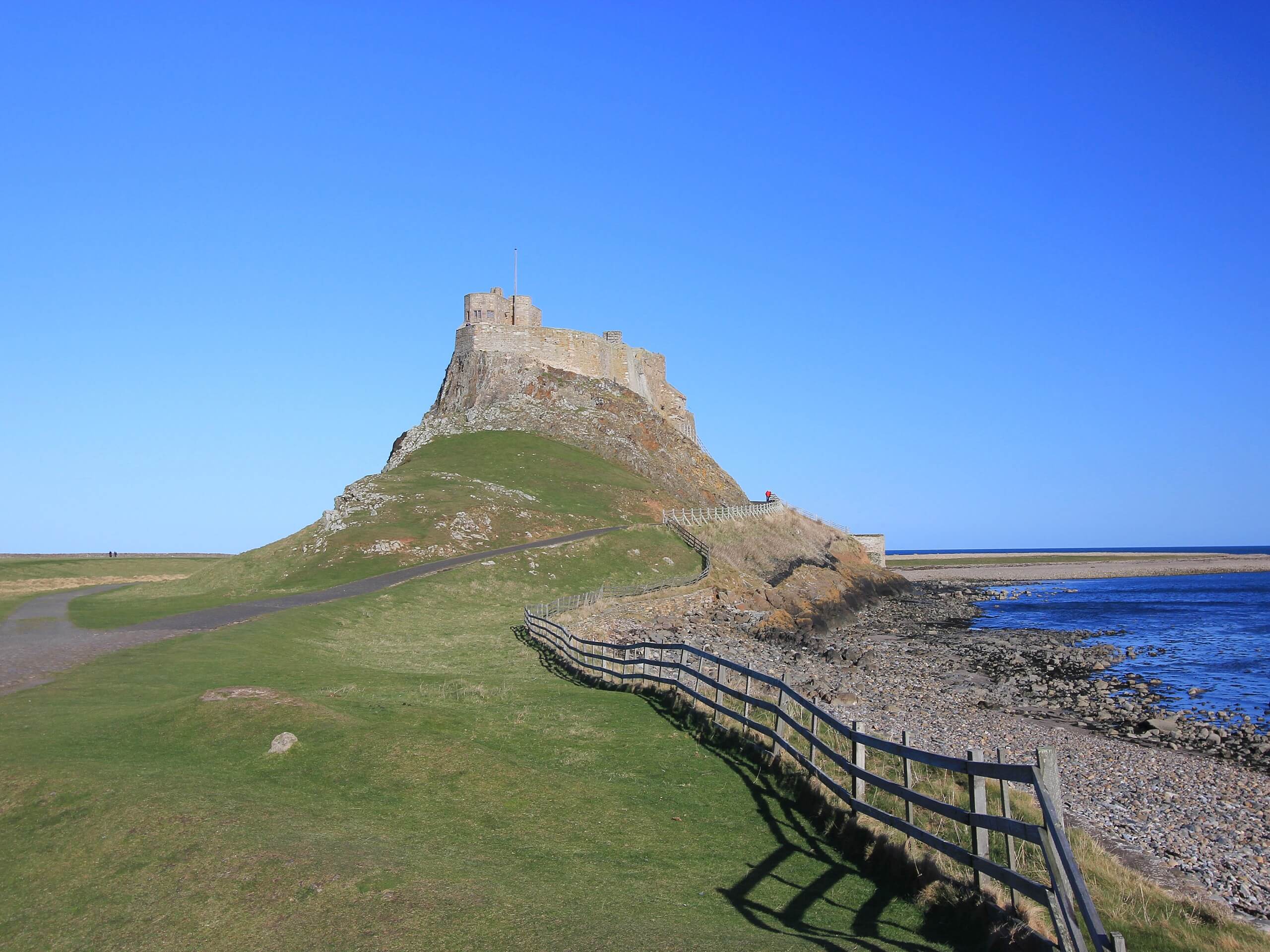 Lindisfarne Castle and Straight Lonnen Walk