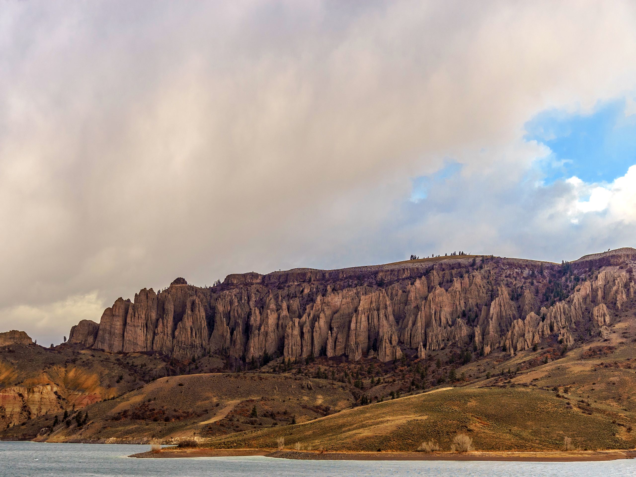 Dillon Pinnacles Hike