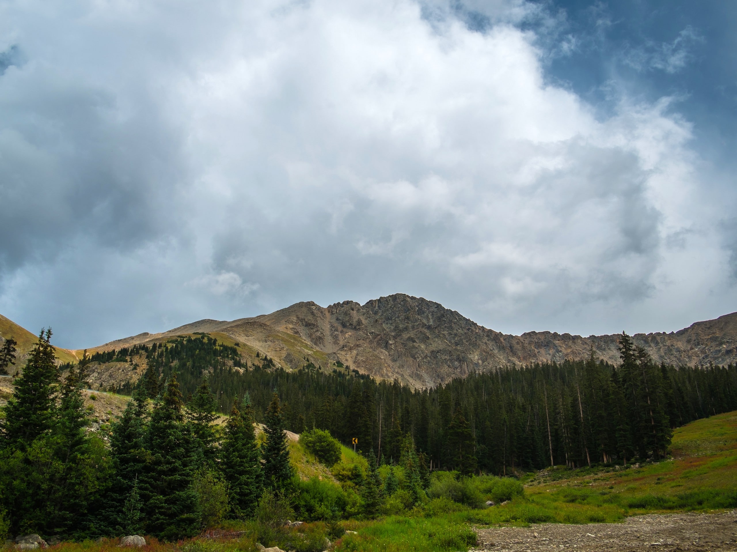 Mount Sniktau to Grizzly Peak Hike
