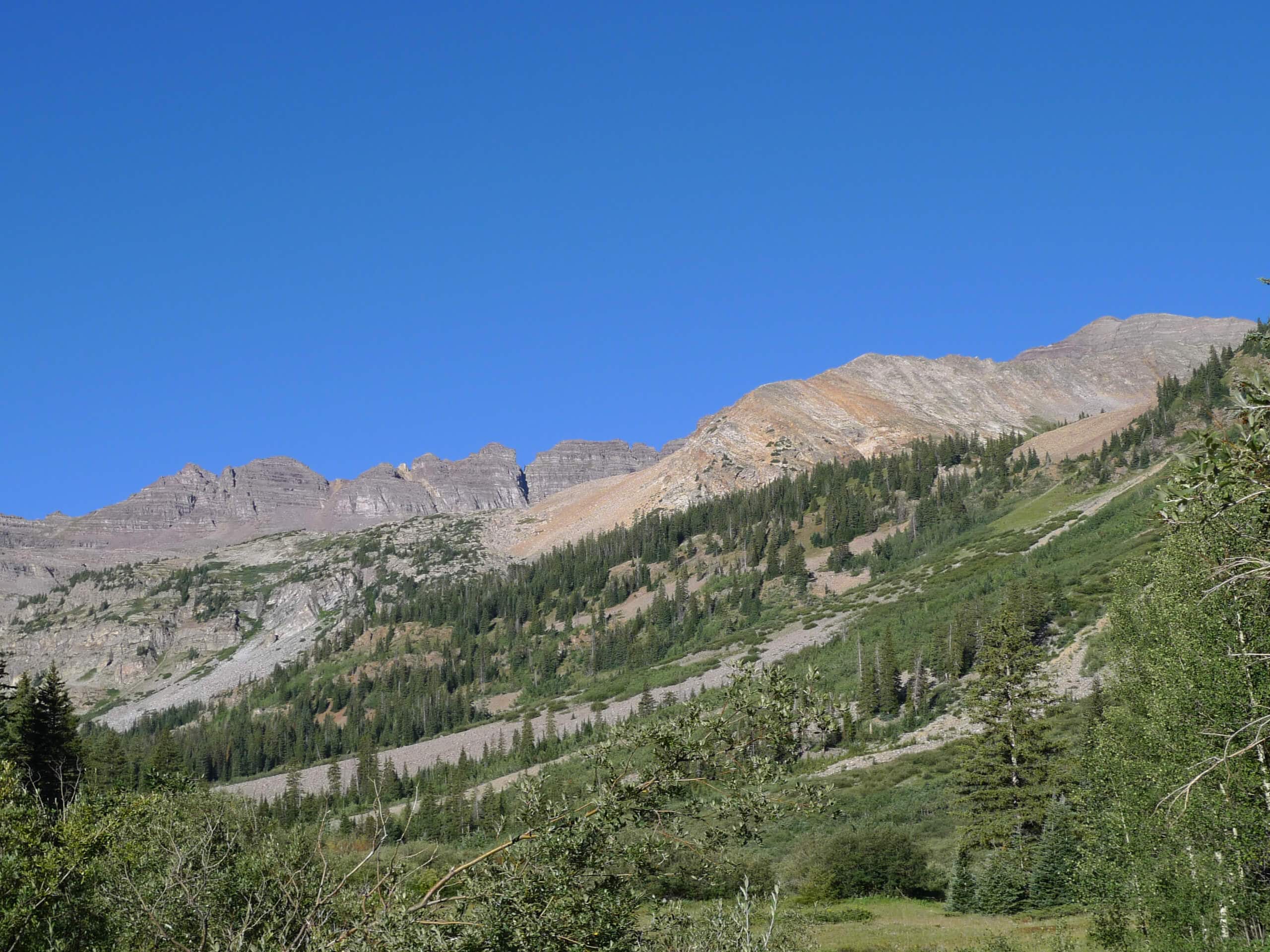 Castle and Conundrum Peaks Hike