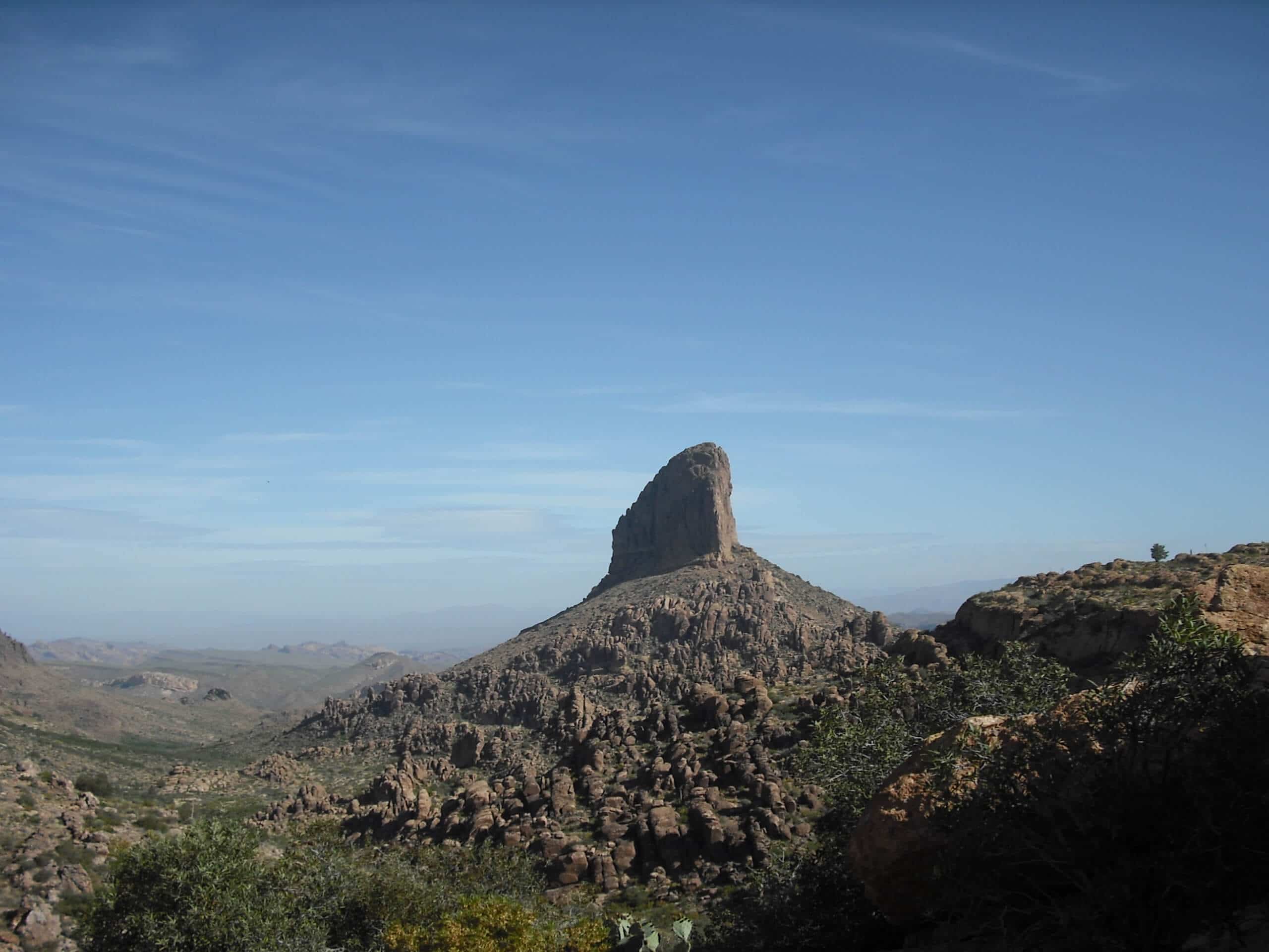 Weavers Needle Vista Hike