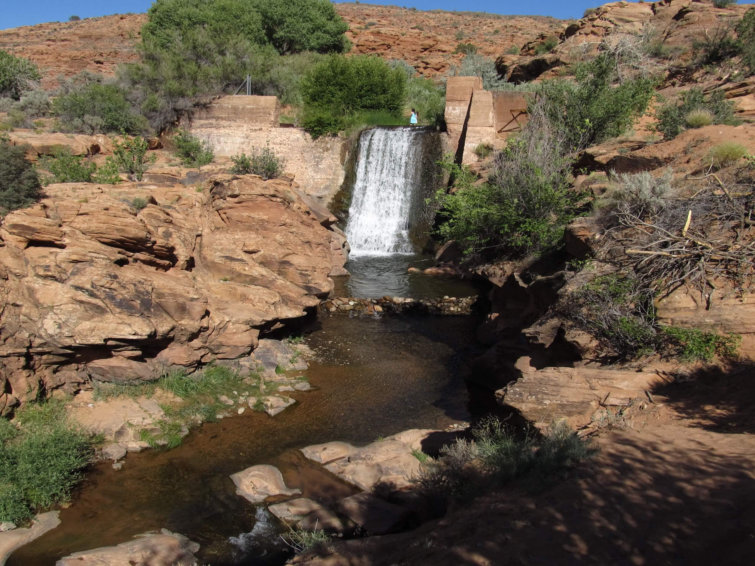 Cowboy Jacuzzis via Mill Creek Rim Trail