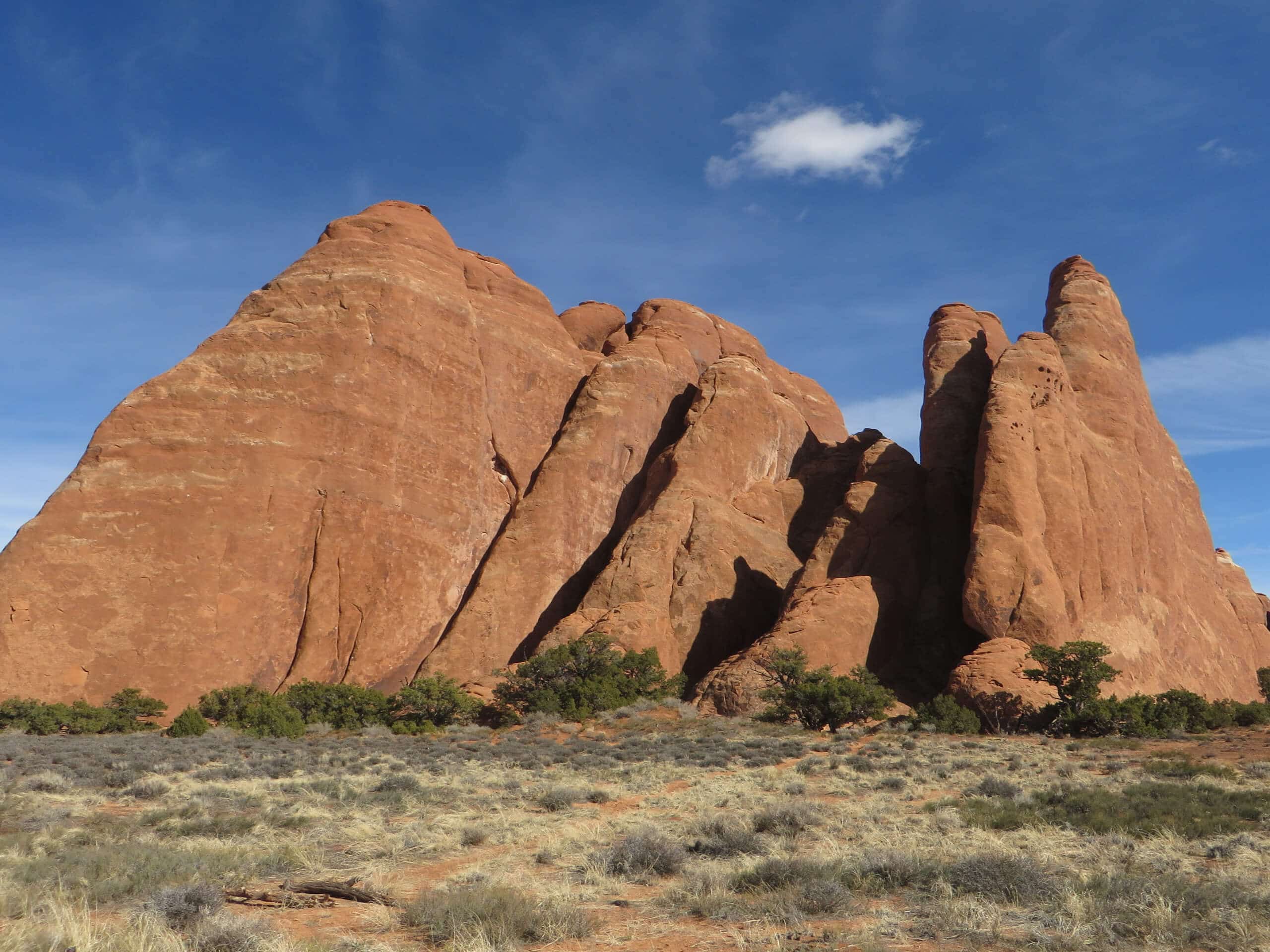 Sand Dune Arch and Broken Arch Trail