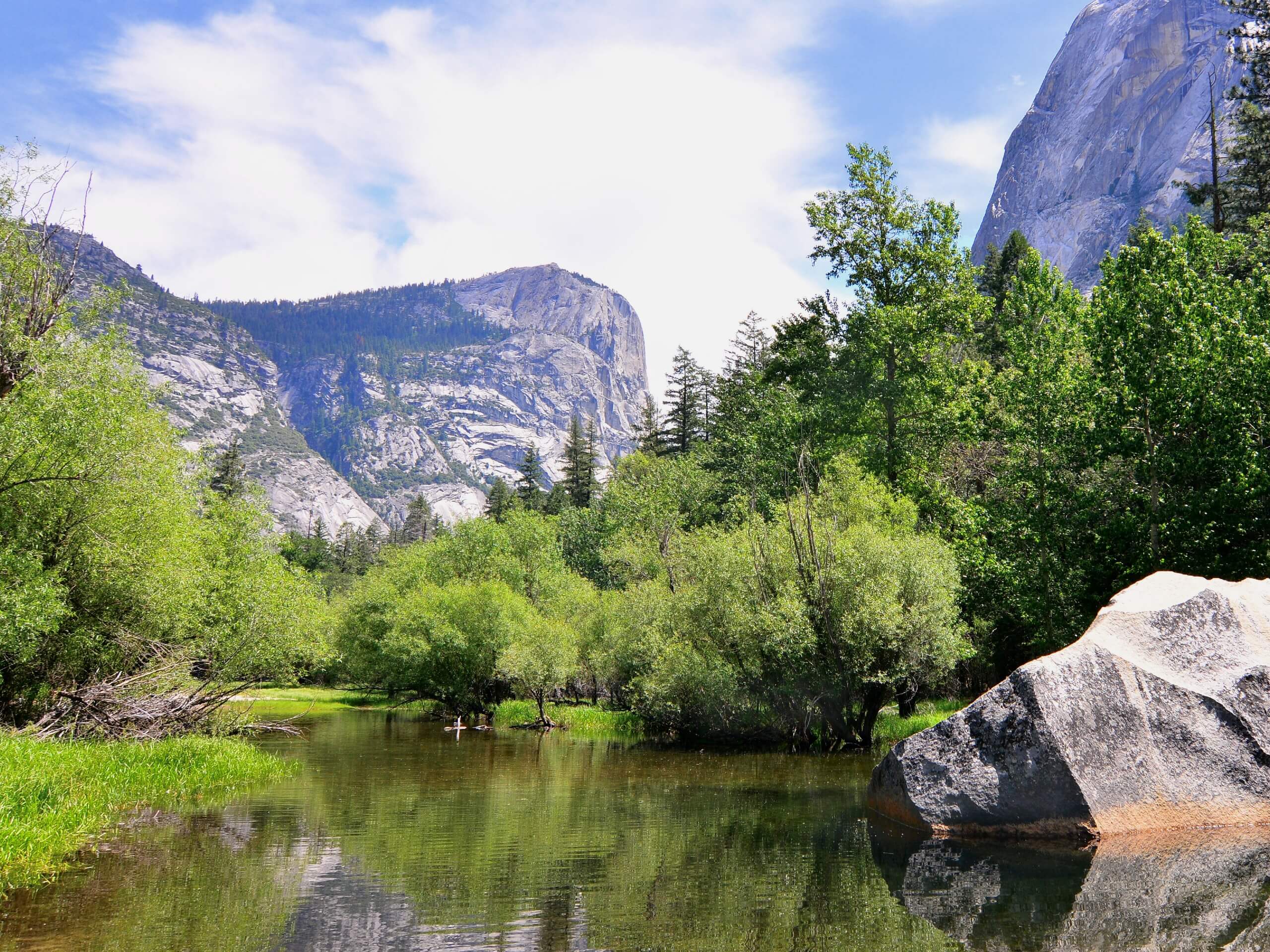 Valley Loop Trail to Mirror Lake