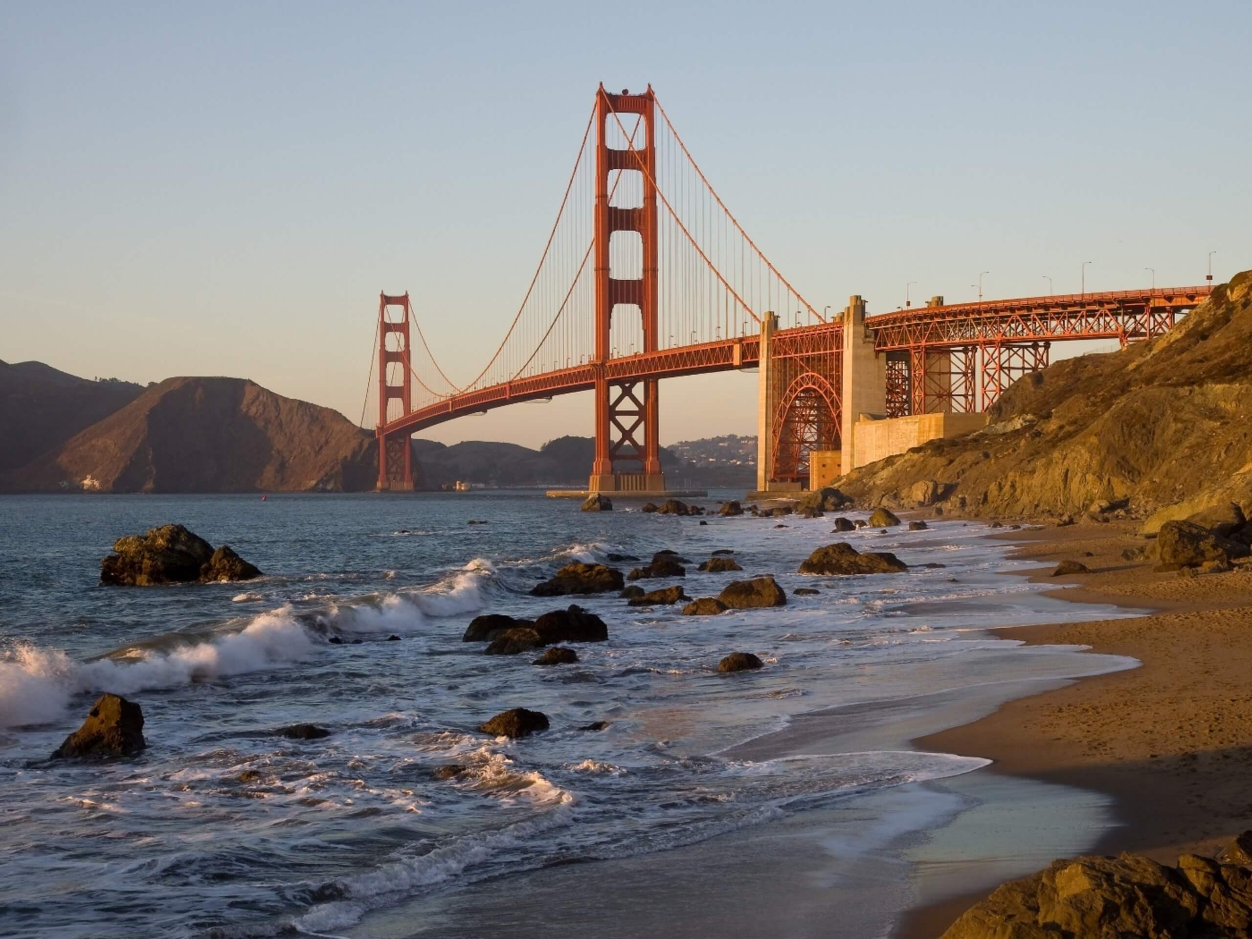 Golden Gate Bridge via Baker Beach Trail