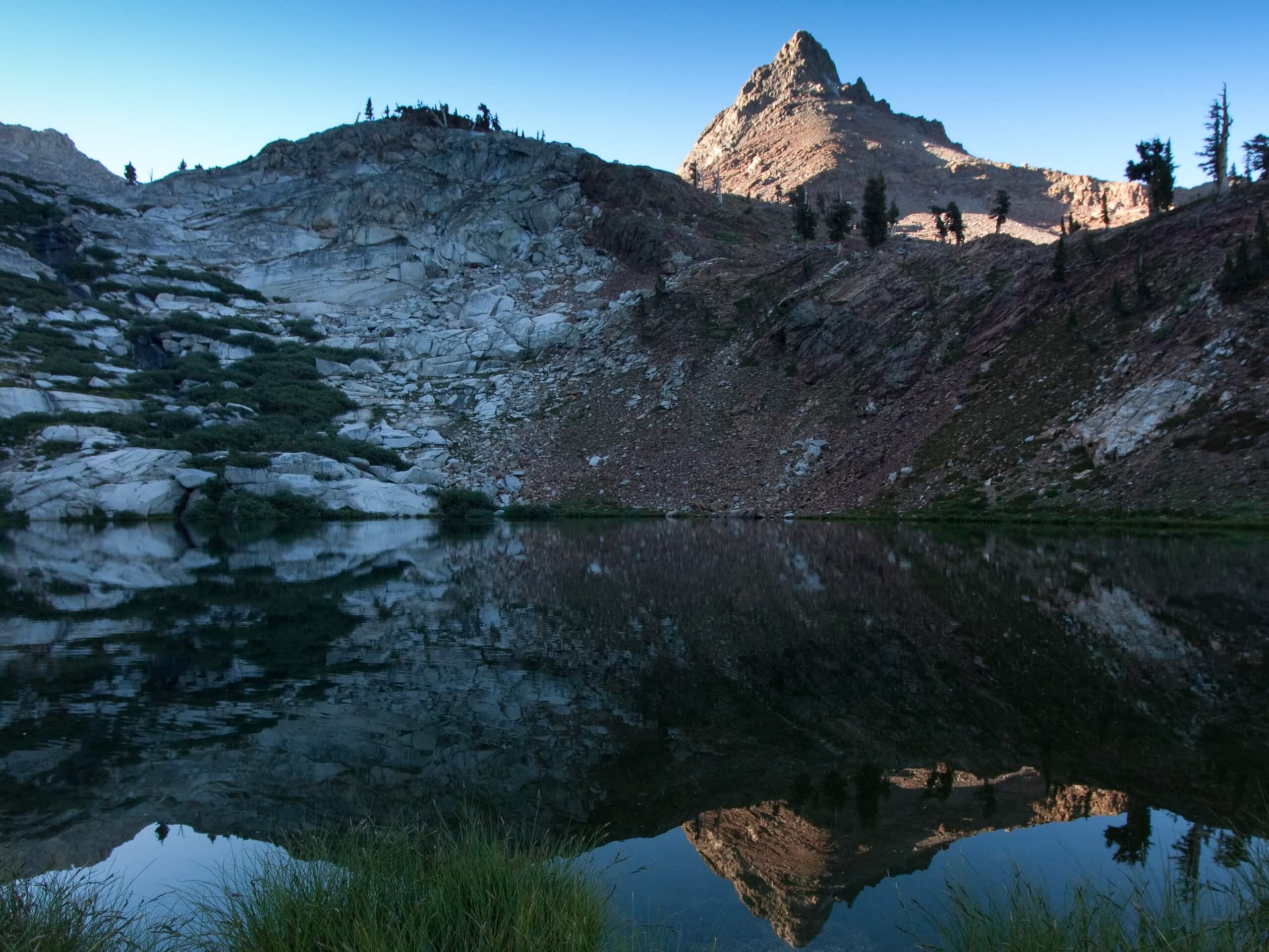 Monarch Lakes Trail