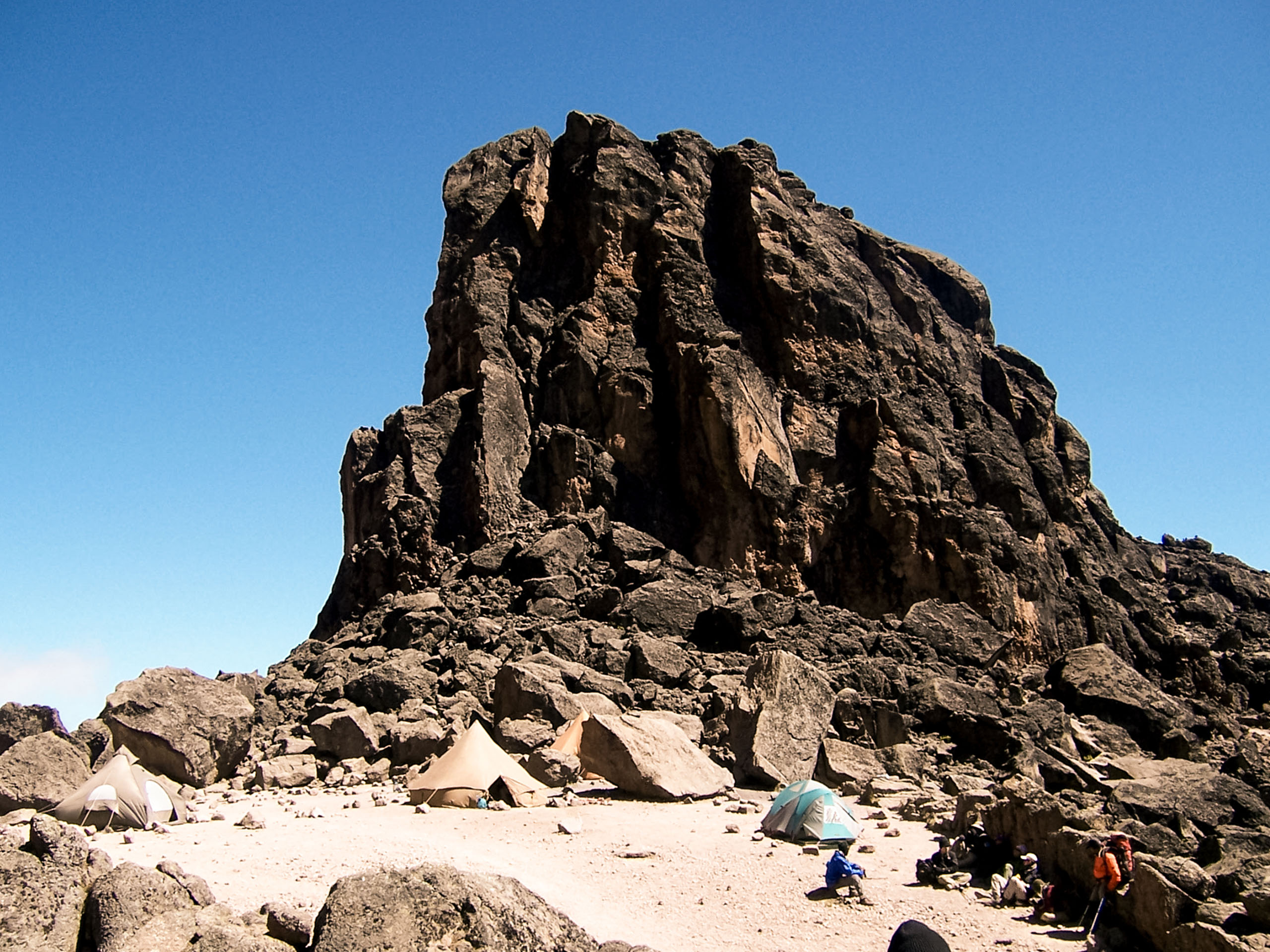 Day 4. Lava Tower and Moir Camp