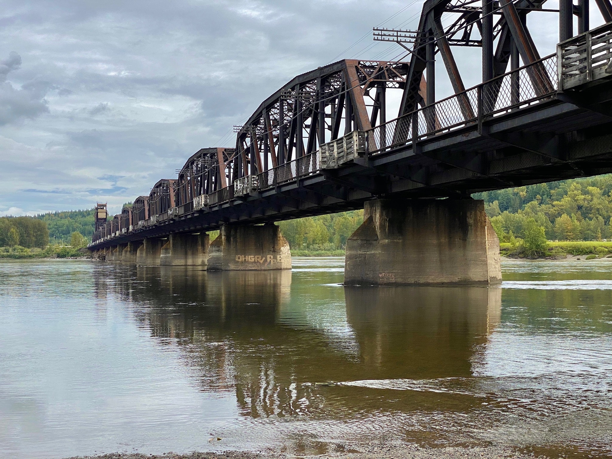 Cottonwood Island Loop Trail